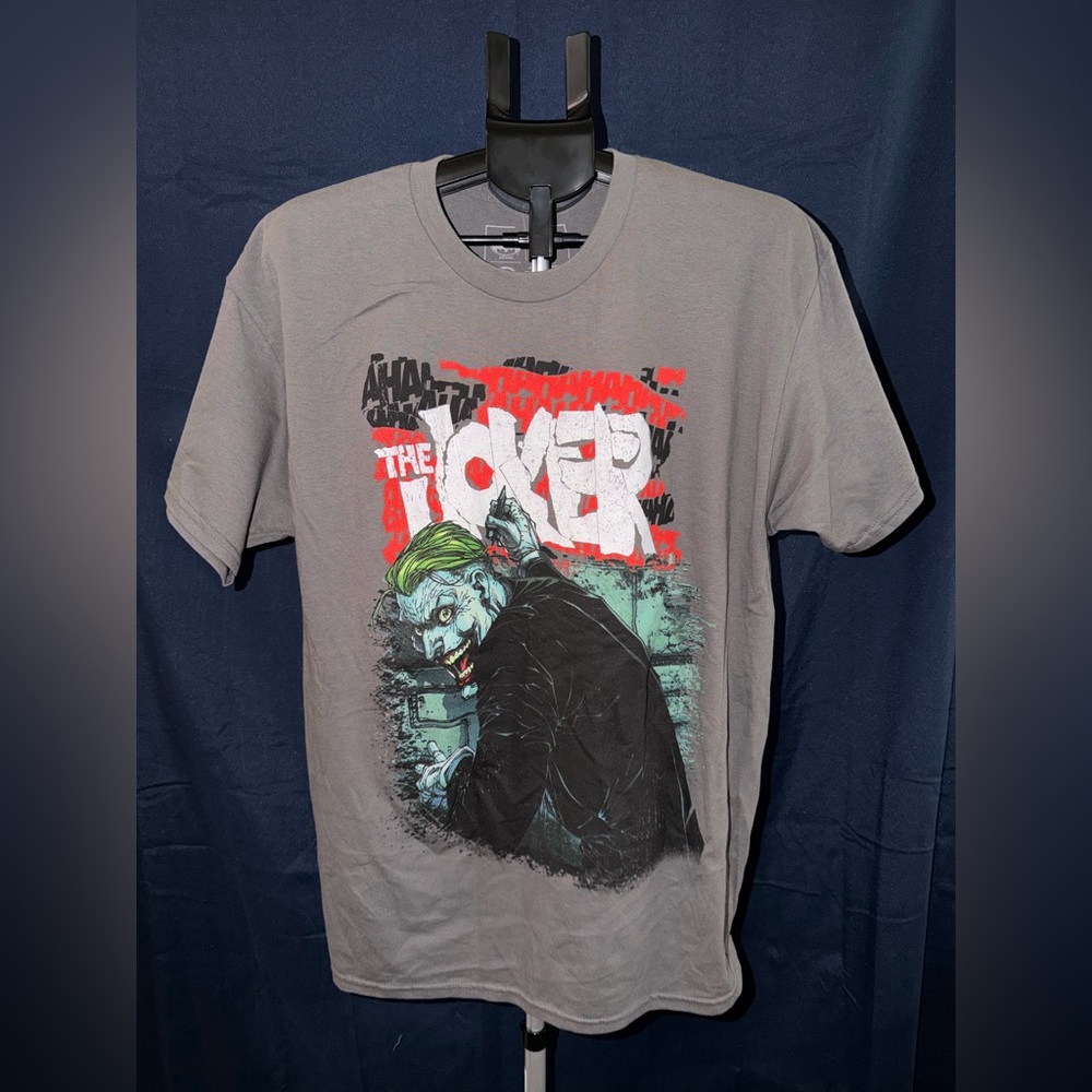 Batman The Joker Graphic T-Shirt Gray Size Large NWOT